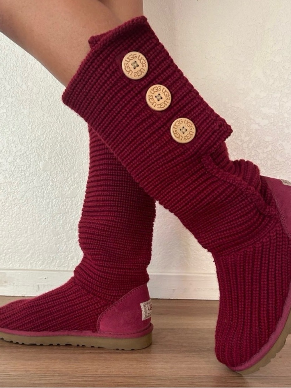UGG Cardy Knit Boots Womens Burgundy Red Button Tall High Sz 8